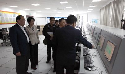 信息技術(shù)在現(xiàn)代大學(xué)制度建設(shè)中的角色與挑戰(zhàn)——國家教育咨詢委員會(huì)專題調(diào)研紀(jì)實(shí)